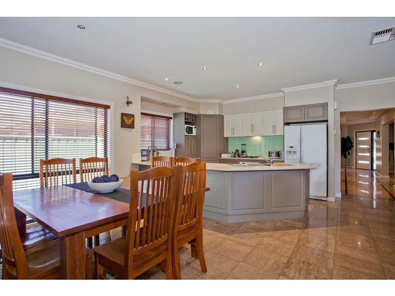 12 Needlewood Drive, Kangaroo Flat VIC 3555