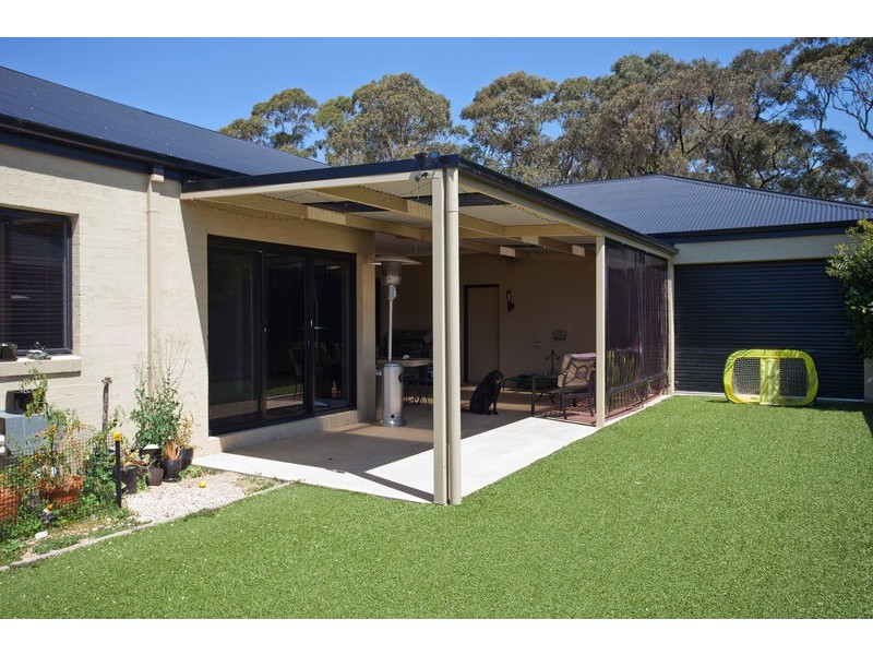 12 Needlewood Drive, Kangaroo Flat VIC 3555