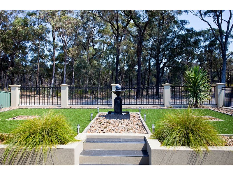 12 Needlewood Drive, Kangaroo Flat VIC 3555