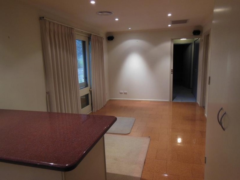 30 Milton Avenue, Spring Gully VIC 3550