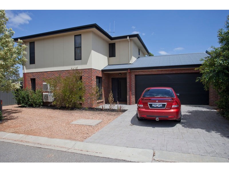 5 Wisteria Court, Flora Hill VIC 3550