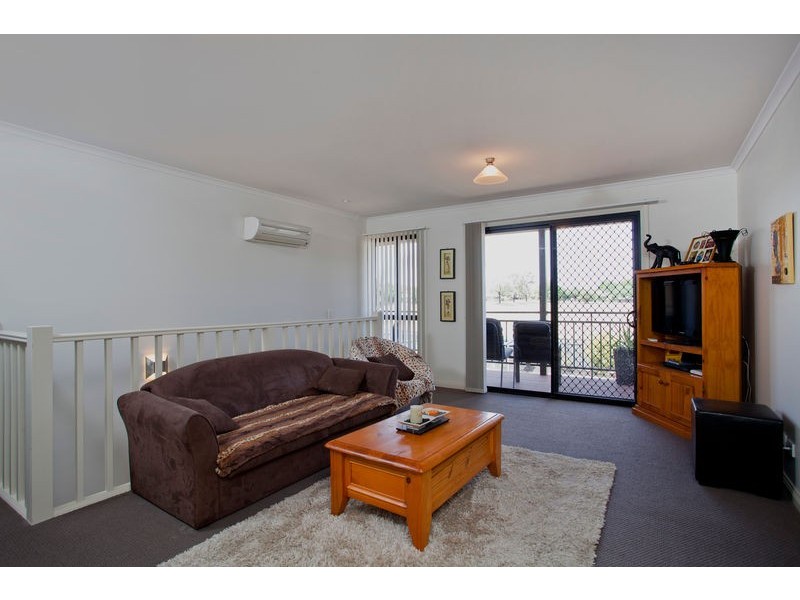 5 Wisteria Court, Flora Hill VIC 3550