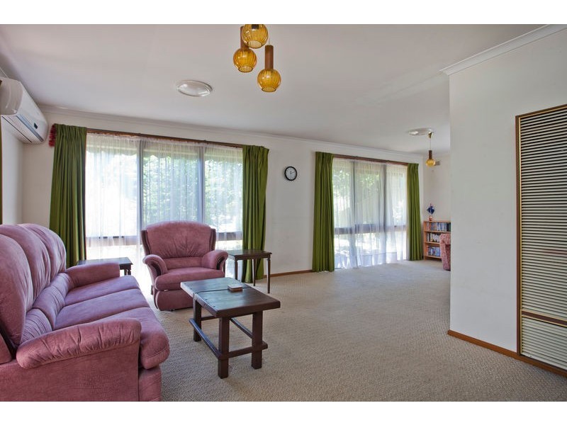 13 Nandina Court, Strathdale VIC 3550