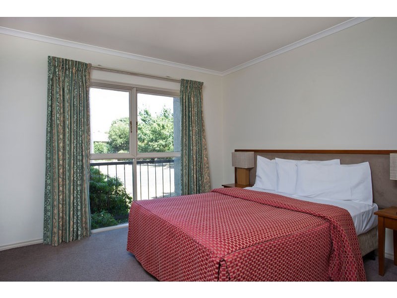 17/489 – 493 High Street, Golden Square VIC 3555