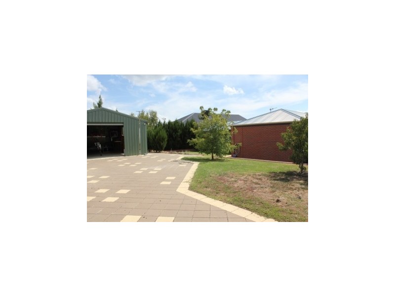 3 Brentwood Drive, Strathfieldsaye VIC 3551