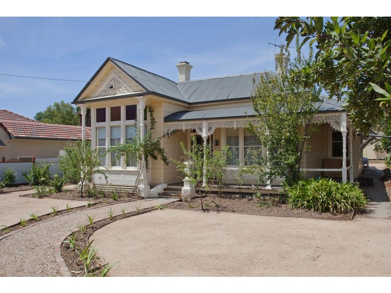33 Panton Street, Golden Square VIC 3555