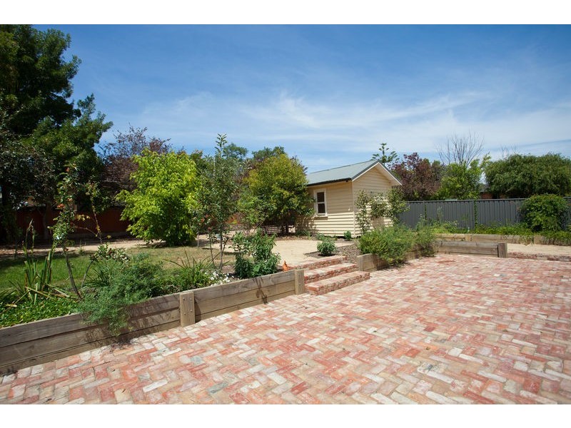 33 Panton Street, Golden Square VIC 3555