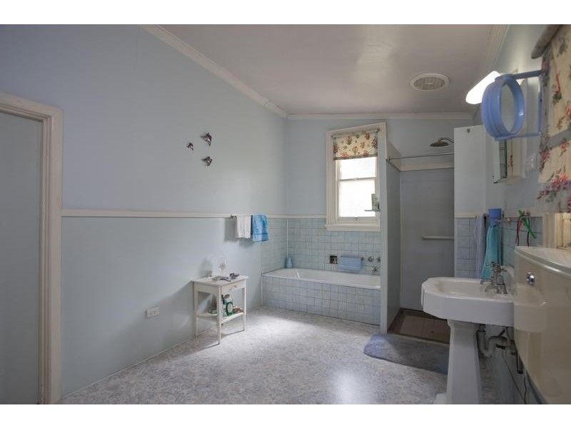 151 Olinda Street, Quarry Hill VIC 3550