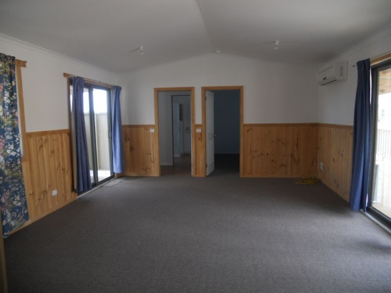 23 Philpot Street, Long Gully VIC 3550