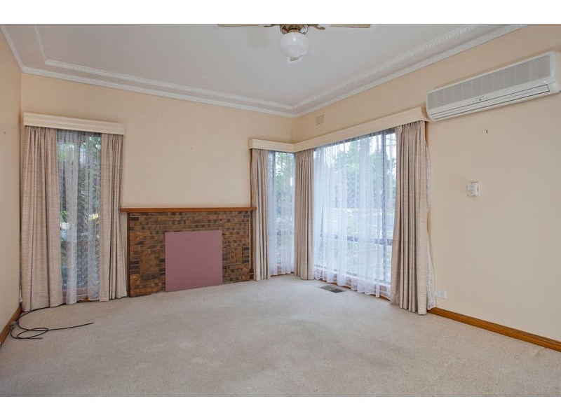 6 Houston Street, Flora Hill VIC 3550