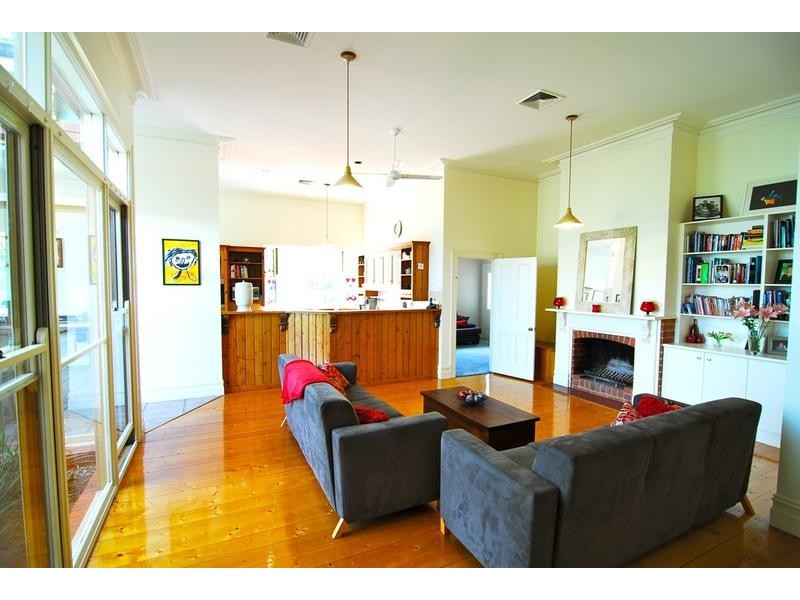 43 Edwards Road, Kennington VIC 3550