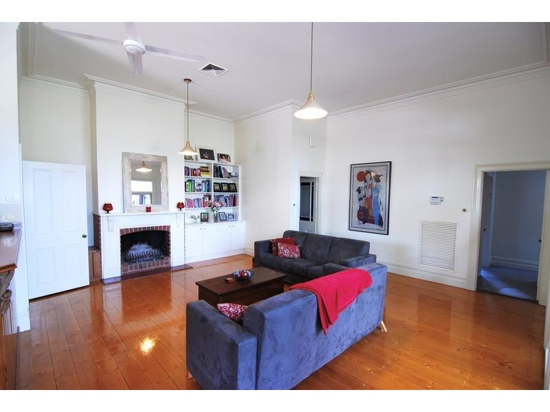 43 Edwards Road, Kennington VIC 3550