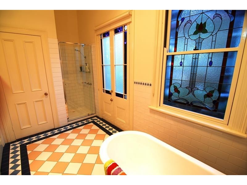 43 Edwards Road, Kennington VIC 3550