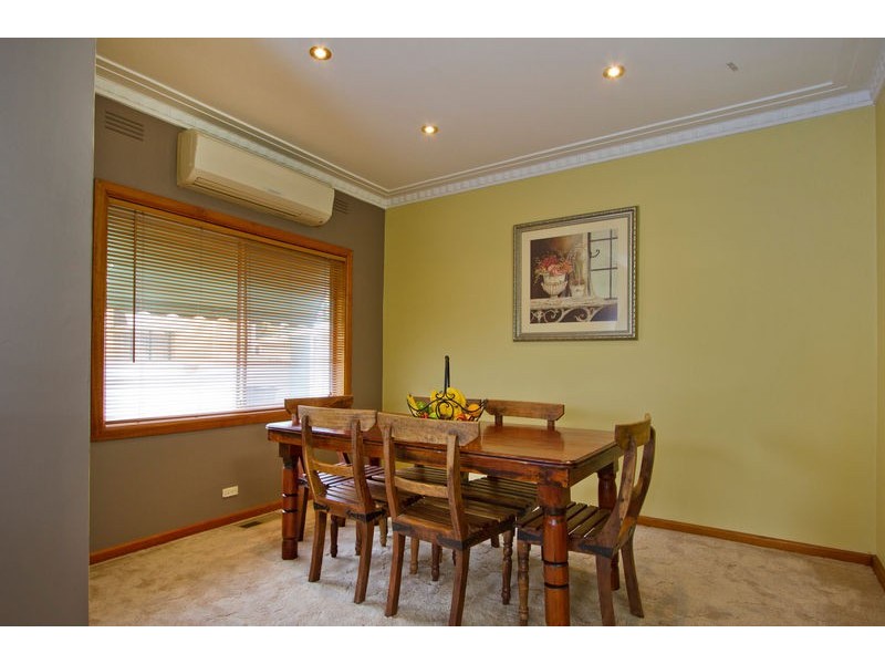 32 Benghasi Avenue, Golden Square VIC 3555