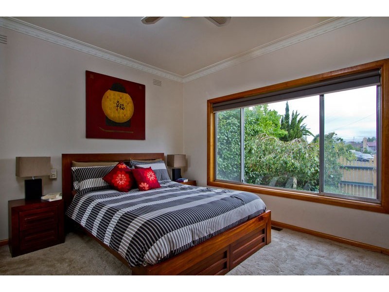 32 Benghasi Avenue, Golden Square VIC 3555