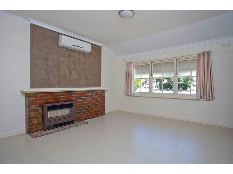 13 Ellis Street, Flora Hill VIC 3550