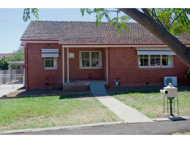 13 Ellis Street, Flora Hill VIC 3550