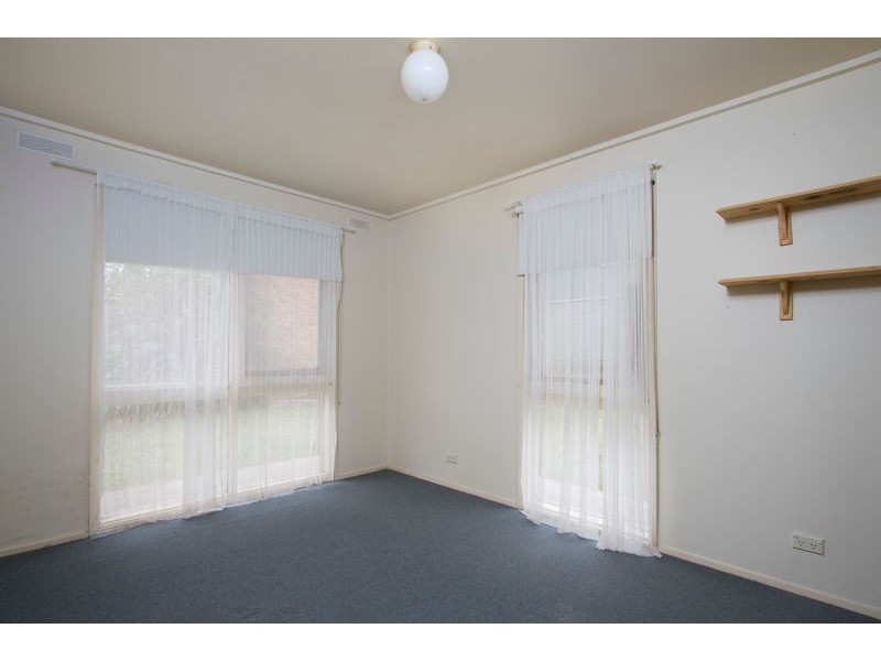 46 Friswell Avenue, Flora Hill VIC 3550