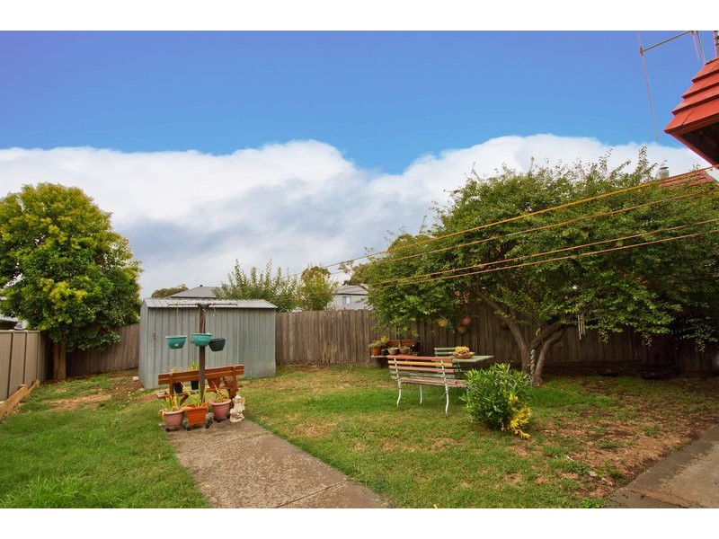 1/3 Towers Street, Flora Hill VIC 3550