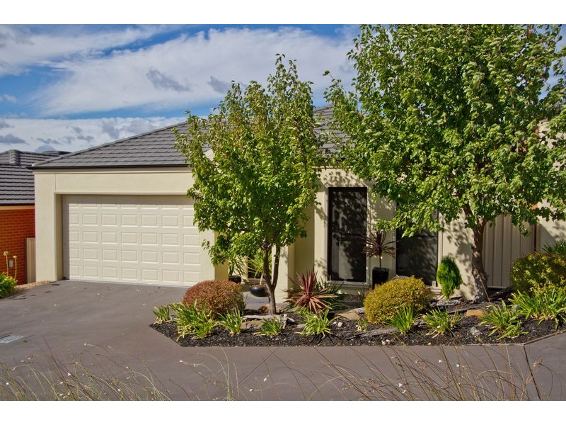 4/30 Race Street, Flora Hill VIC 3550