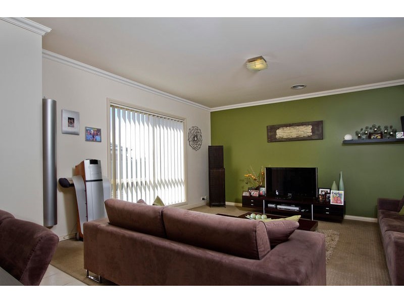 4/30 Race Street, Flora Hill VIC 3550