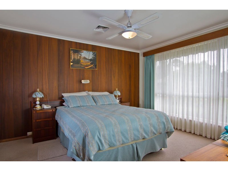 7 Highcrest Court, Kennington VIC 3550