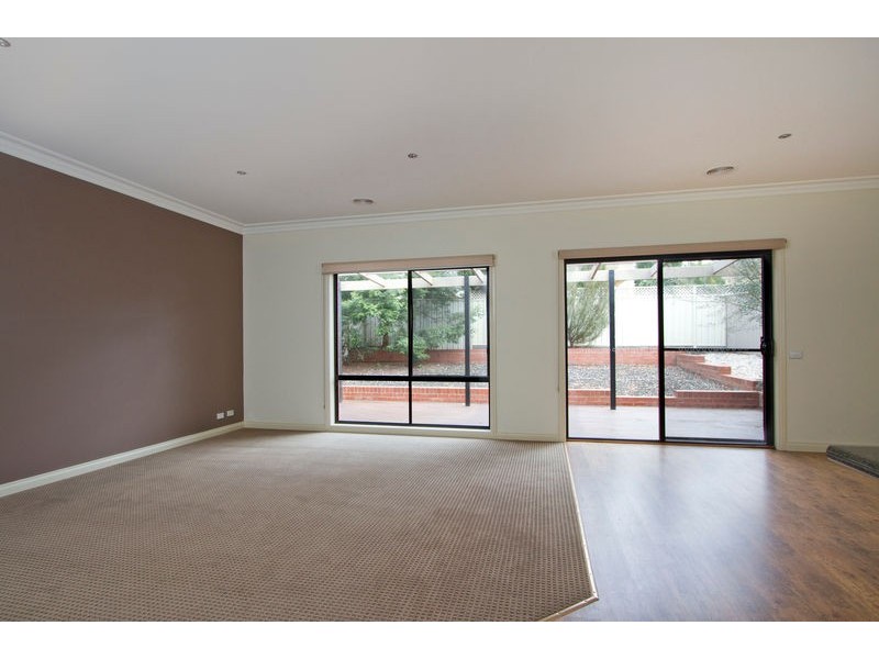 11B Gumnut Rise, Strathdale VIC 3550