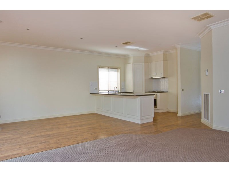 11B Gumnut Rise, Strathdale VIC 3550