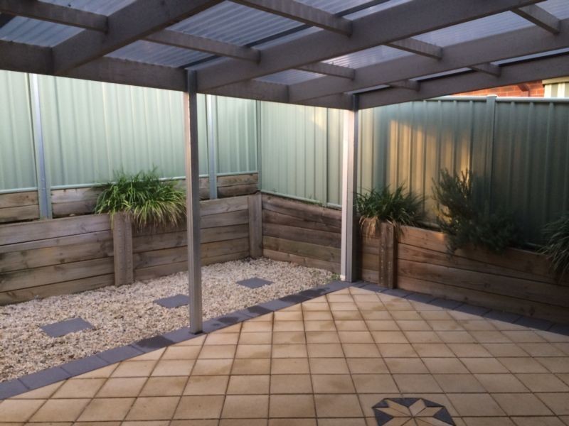 6 Luke Place, Flora Hill VIC 3550