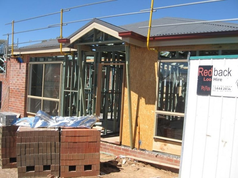 2/29 Adam Street, Quarry Hill VIC 3550