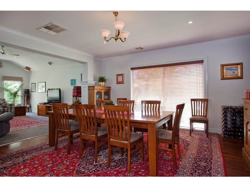 13 Kooringal Drive, Eaglehawk VIC 3556