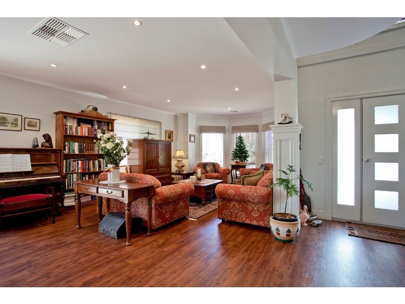 13 Kooringal Drive, Eaglehawk VIC 3556