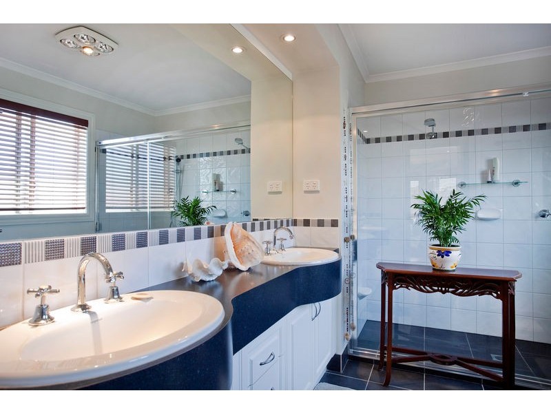 13 Kooringal Drive, Eaglehawk VIC 3556