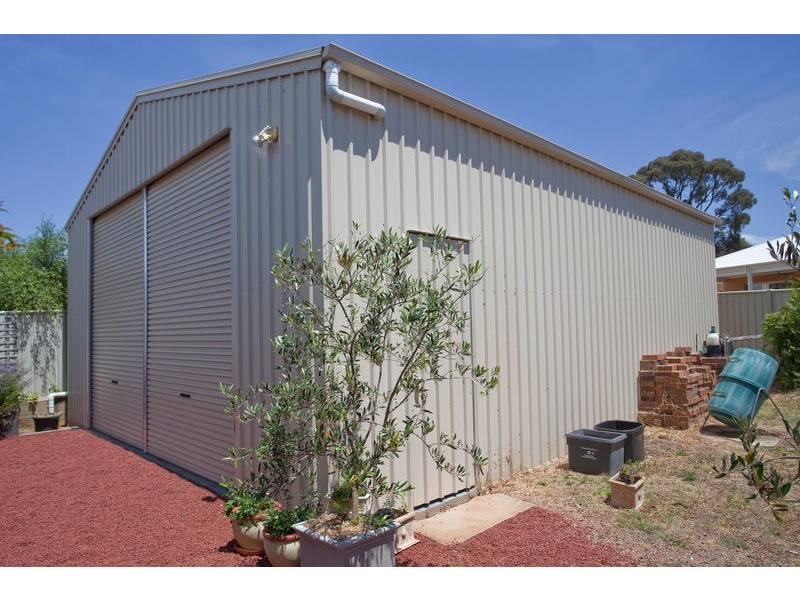 13 Kooringal Drive, Eaglehawk VIC 3556