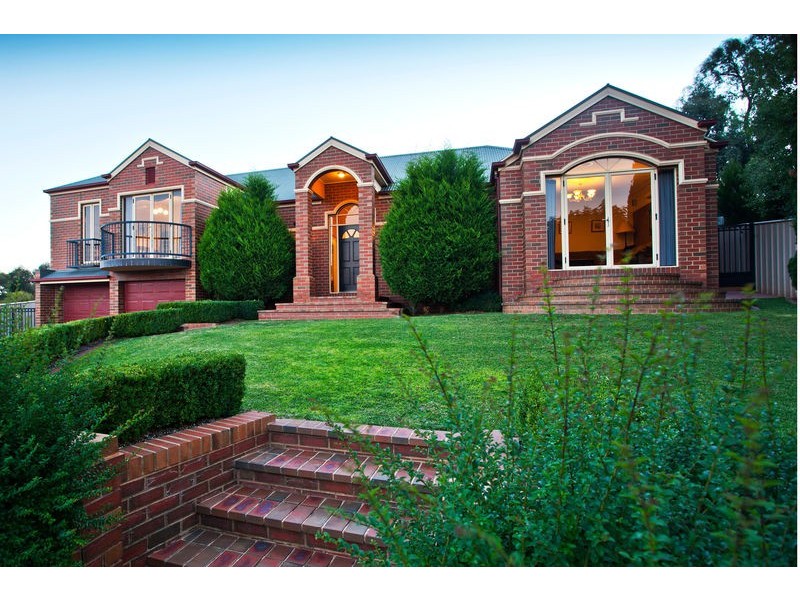 9 Currawong Court, Kennington VIC 3550
