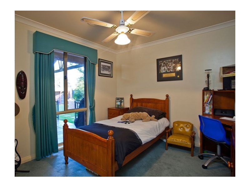 9 Currawong Court, Kennington VIC 3550