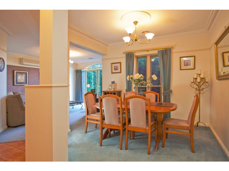 9 Currawong Court, Kennington VIC 3550