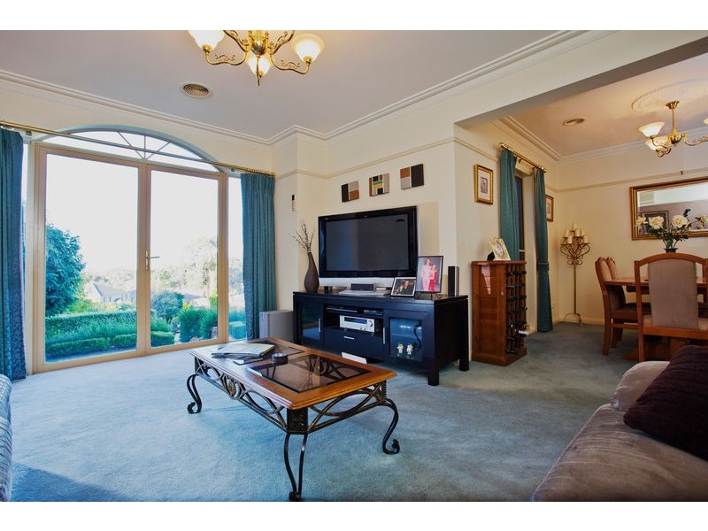 9 Currawong Court, Kennington VIC 3550