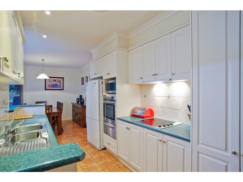 9 Currawong Court, Kennington VIC 3550