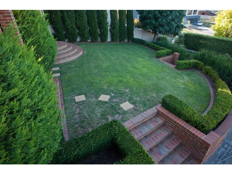 9 Currawong Court, Kennington VIC 3550