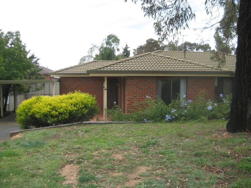 18 Molesworth Road, Kangaroo Flat VIC 3555