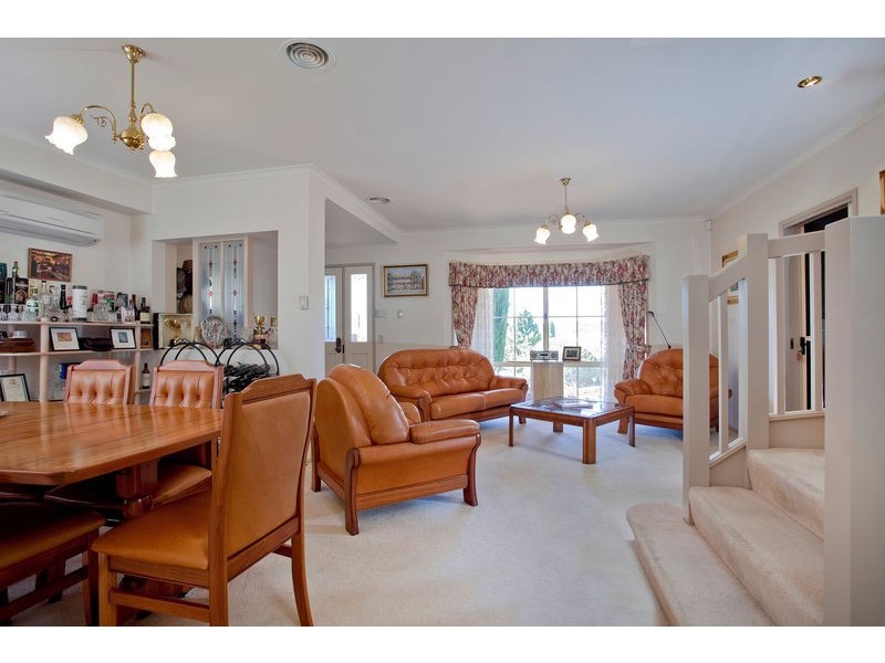 8A Roslyn Court, Strathdale VIC 3550