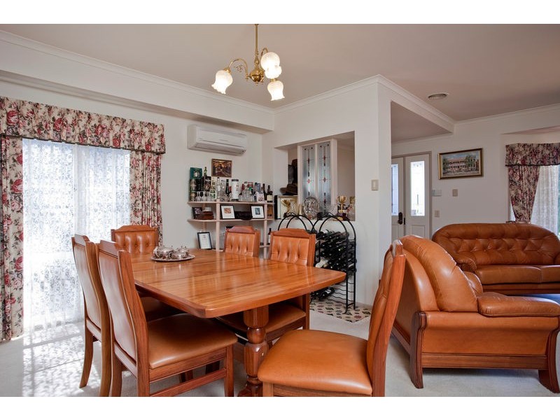 8A Roslyn Court, Strathdale VIC 3550