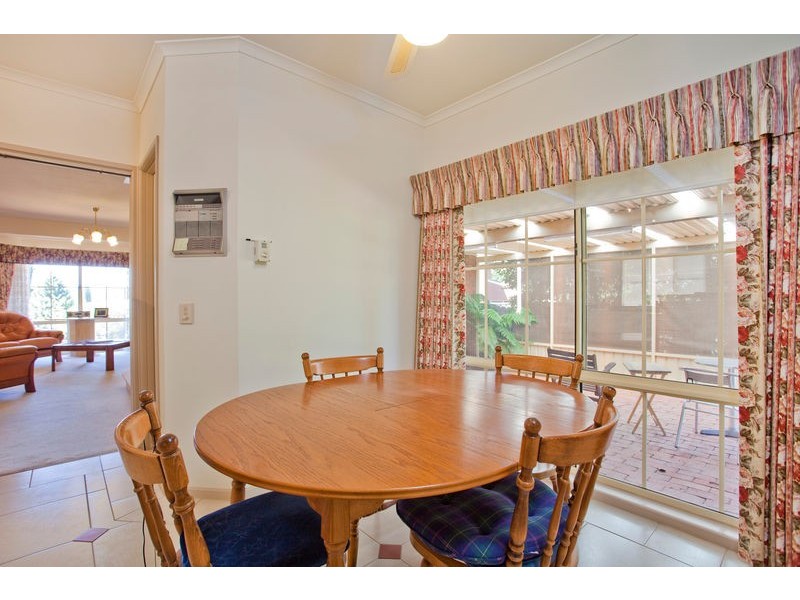 8A Roslyn Court, Strathdale VIC 3550