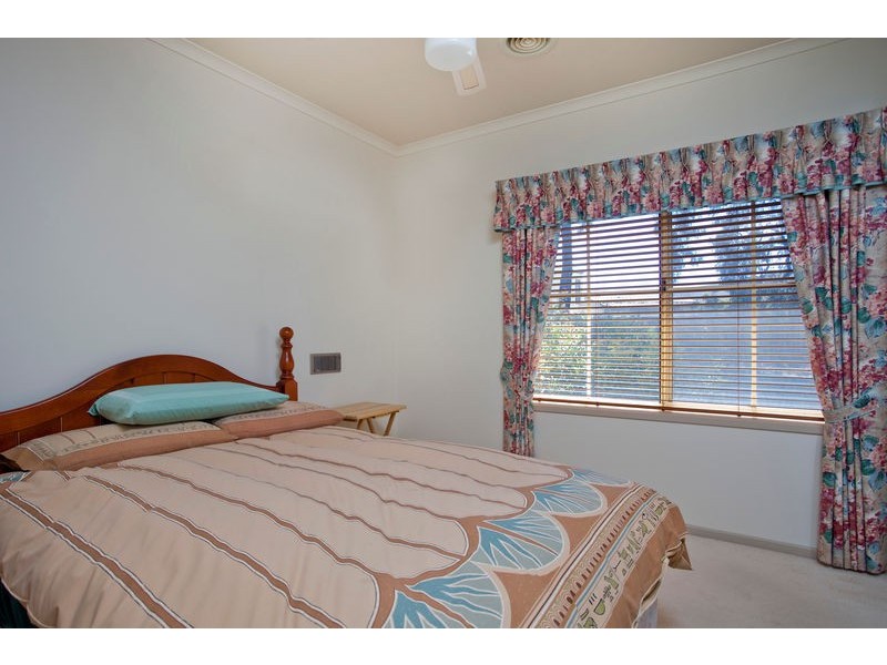 8A Roslyn Court, Strathdale VIC 3550