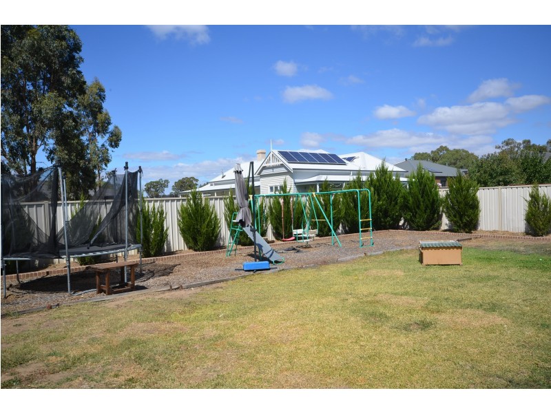 10 Sussex Street, Strathfieldsaye VIC 3551