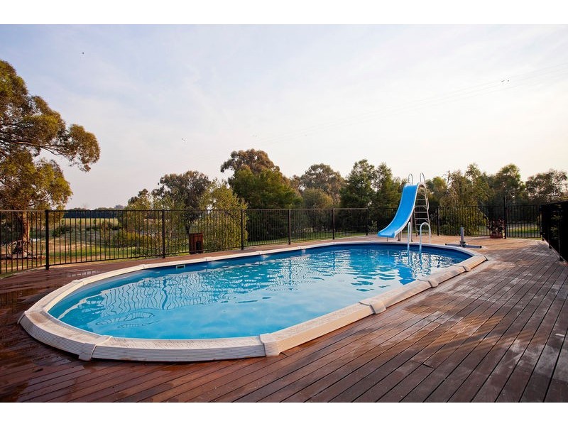 6 Nethercraig Road, Lockwood South VIC 3551