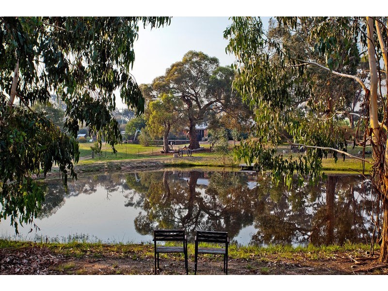 6 Nethercraig Road, Lockwood South VIC 3551