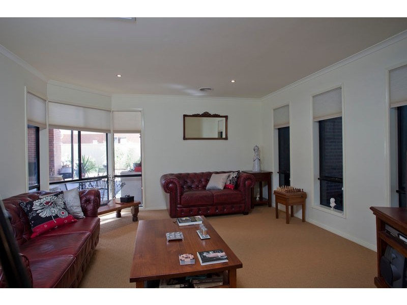 9 Bedarra Court, Maiden Gully VIC 3551