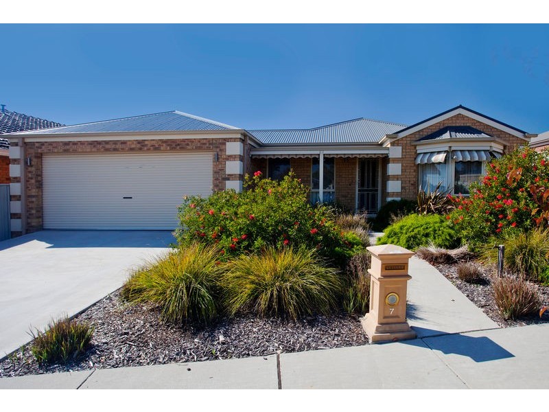 7 Elizabeth Street, Kangaroo Flat VIC 3555